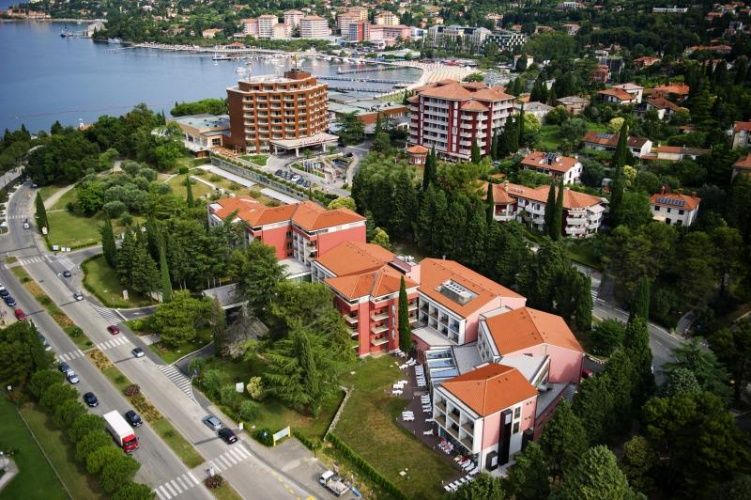 Remisens Bel Moretto - Hotel Metropol Annexe Portoroz Bagian luar foto